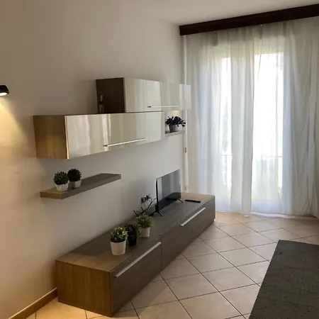 Stella Apartment *